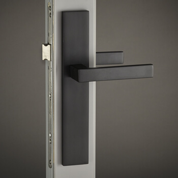 Meridian Lever with City Backplate in Flat Black