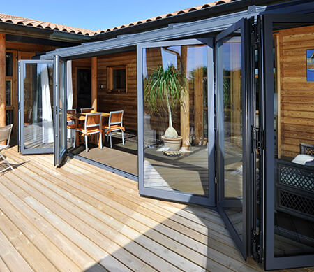 VistaLuxe AL LINE Folding Doors Private House Patio