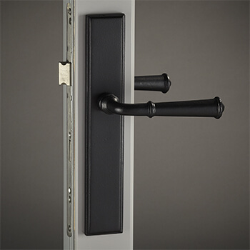 Bronze Colonial Lever with Rectangular Backplate in Matte Black