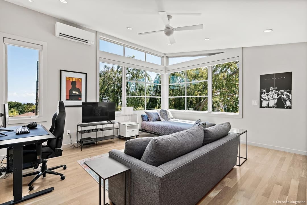 AK908 AK505 White Windows