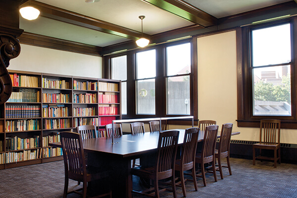 University of Minnesota Folwell Hall Library N414