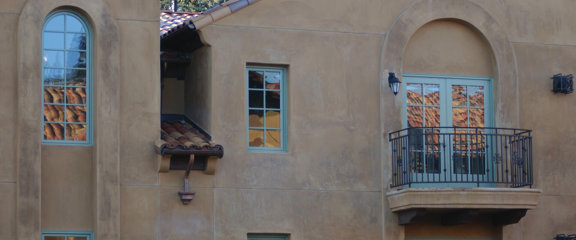 Heritage Crank-Out Casements Interior