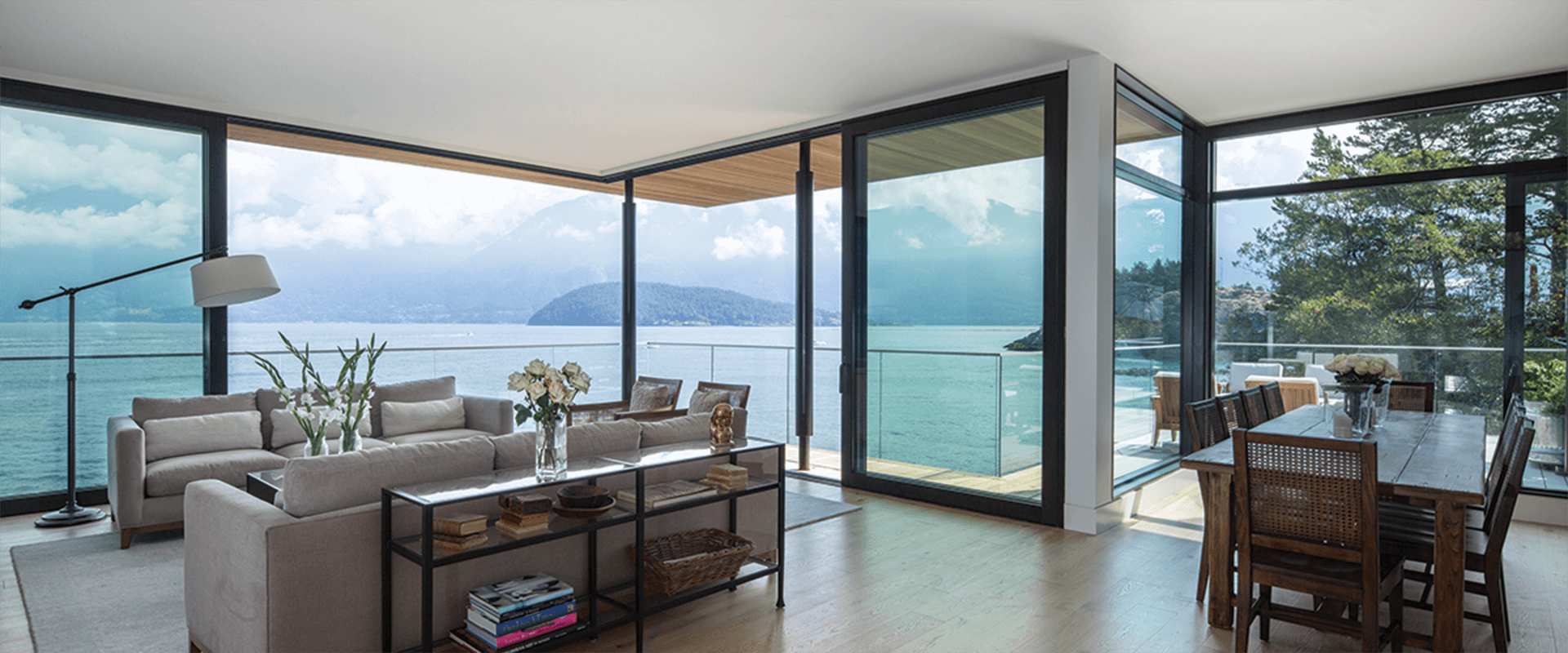 VistaLuxe WD Series lift and slide door AH411.