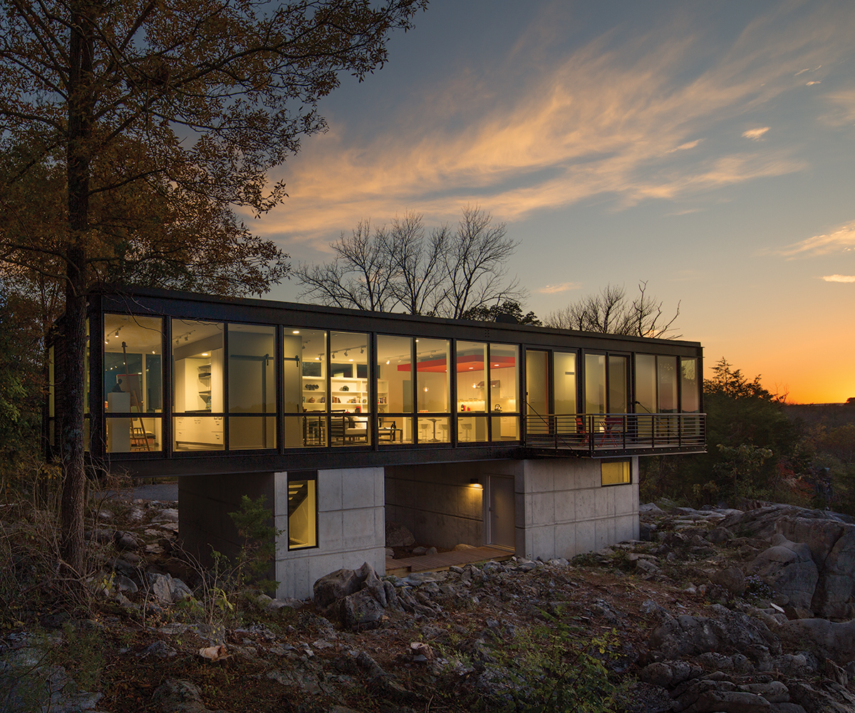 Z919 Glass House, Contemporary Project